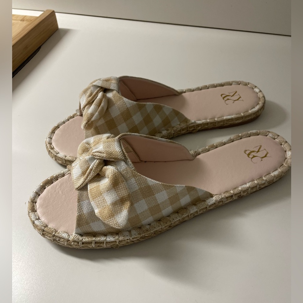 Women's New York & Co Kamari Slides (New in Box)
